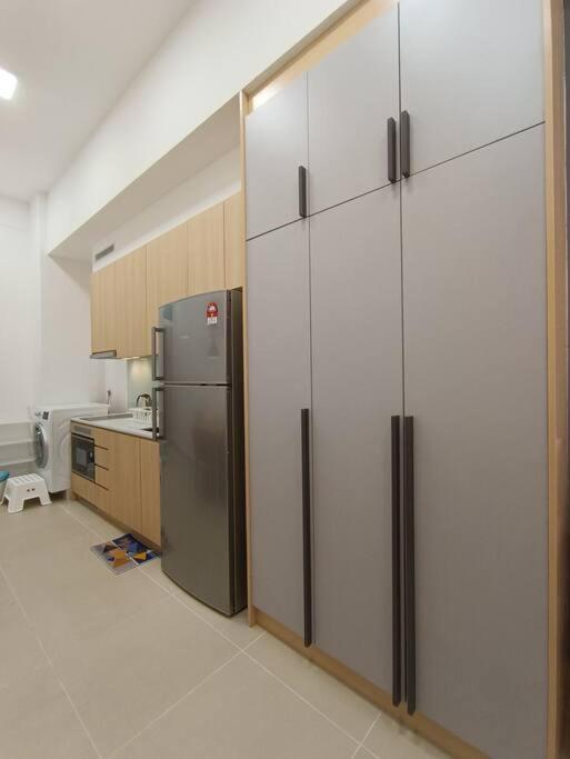 Cl 27A Insta Klcc View & Infinity Pool View Apartment Куала Лумпур Екстериор снимка