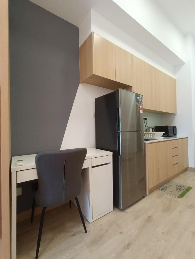 Cl 27A Insta Klcc View & Infinity Pool View Apartment Куала Лумпур Екстериор снимка