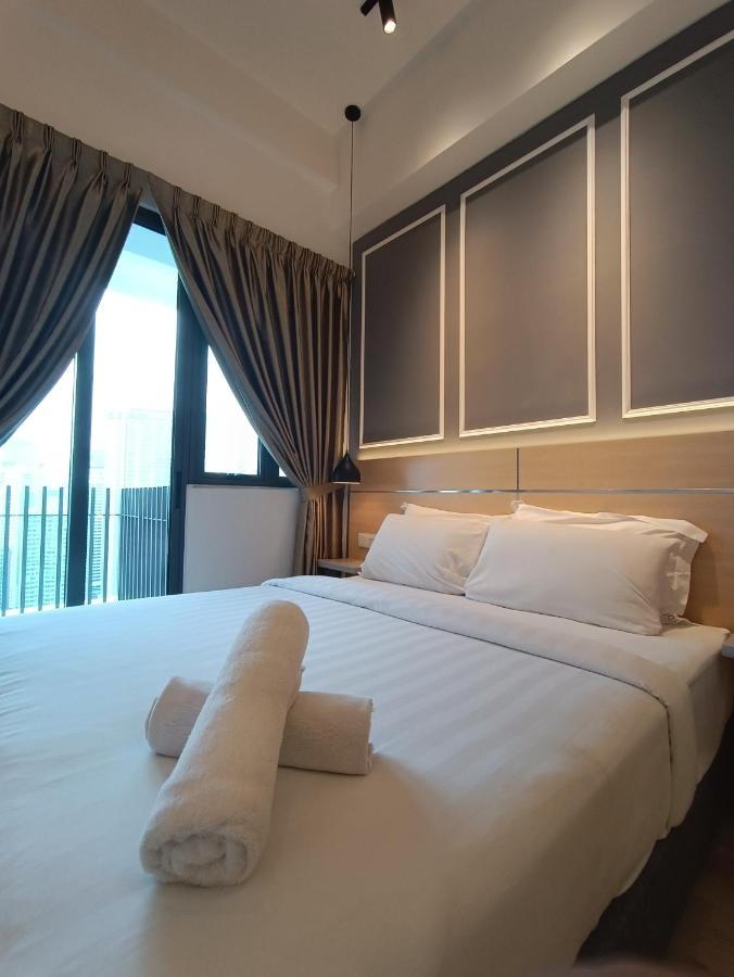 Cl 27A Insta Klcc View & Infinity Pool View Apartment Куала Лумпур Екстериор снимка